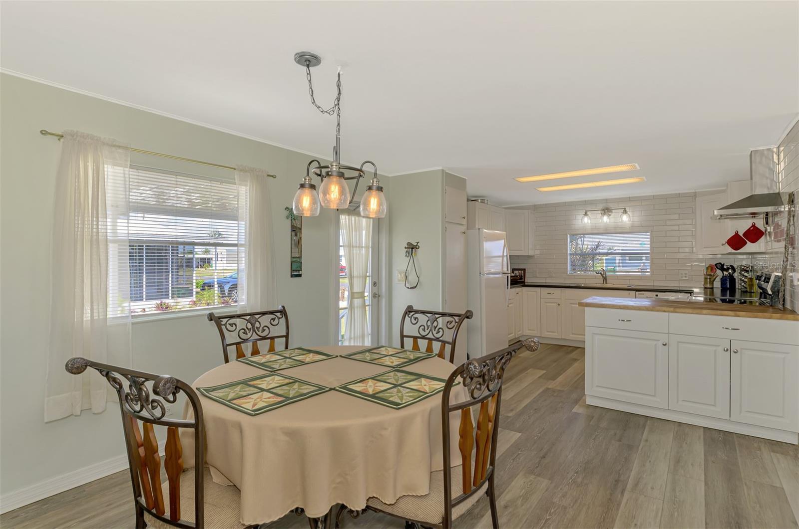 1376 FLAMINGO DR, ENGLEWOOD, FL — photo 16