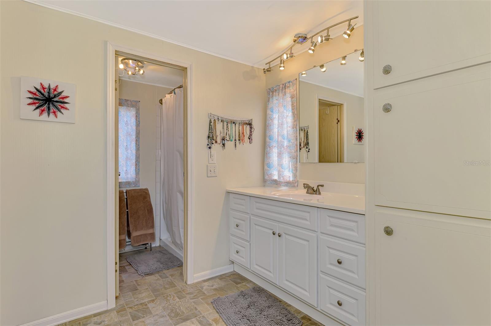 1376 FLAMINGO DR, ENGLEWOOD, FL — photo 35