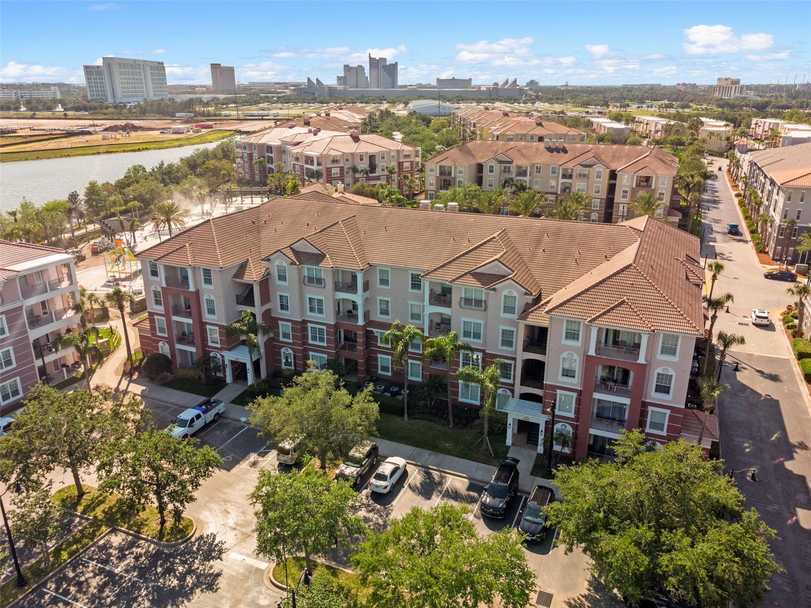 4862 CAYVIEW AVE #407, ORLANDO, FL