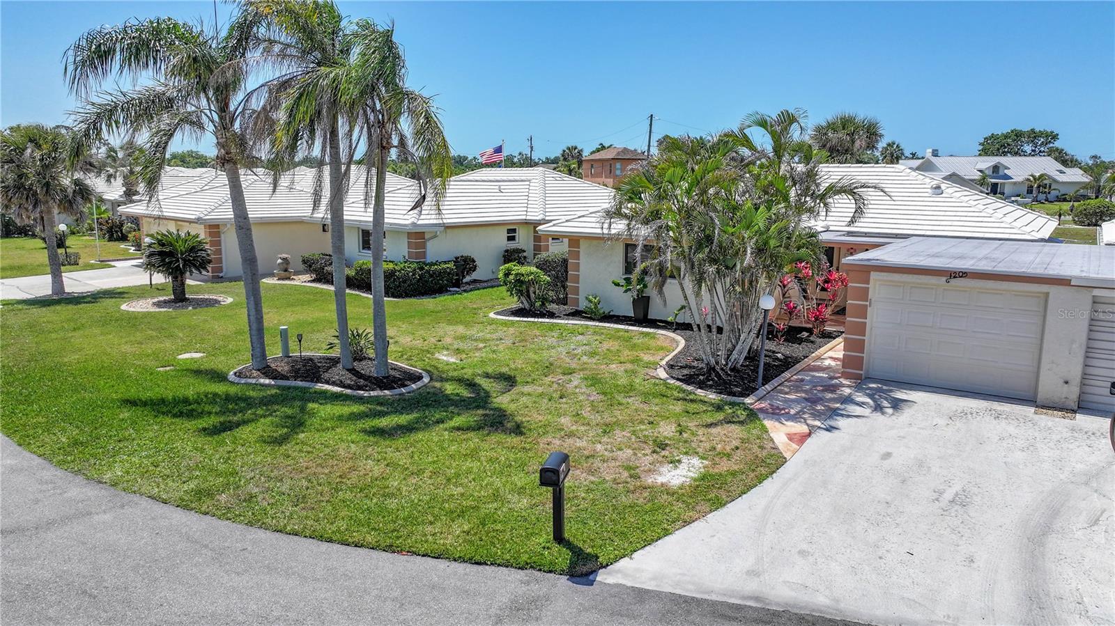 120 VILLA DR #120, OSPREY, FL — photo 2