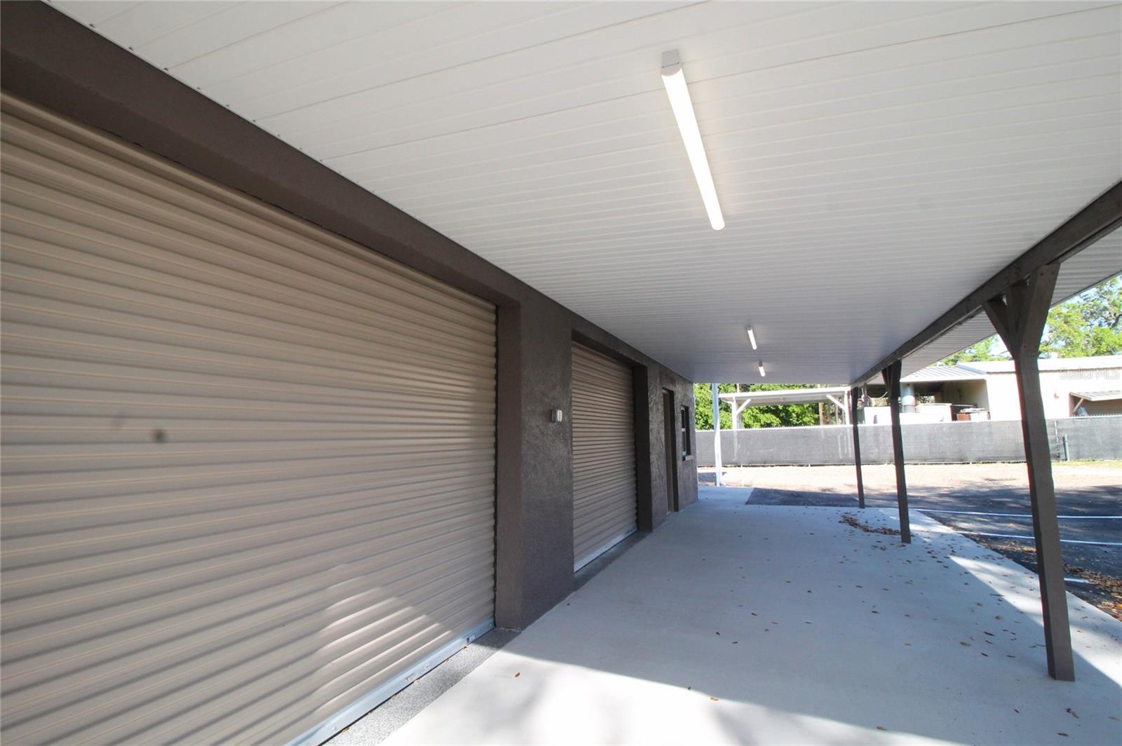 114 W MYERS BLVD, MASCOTTE, FL — photo 9