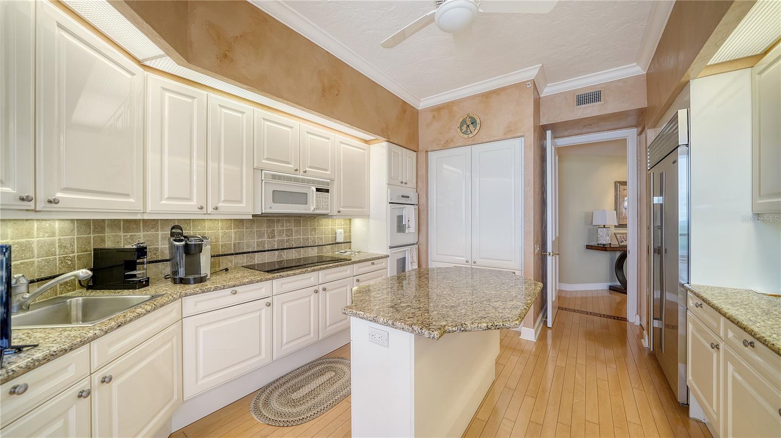 1241 GULF OF MEXICO DR #603, LONGBOAT KEY, FL — photo 21
