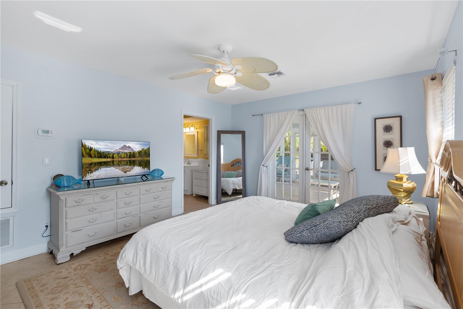 7860 HOLIDAY DR, SARASOTA, FL — photo 3