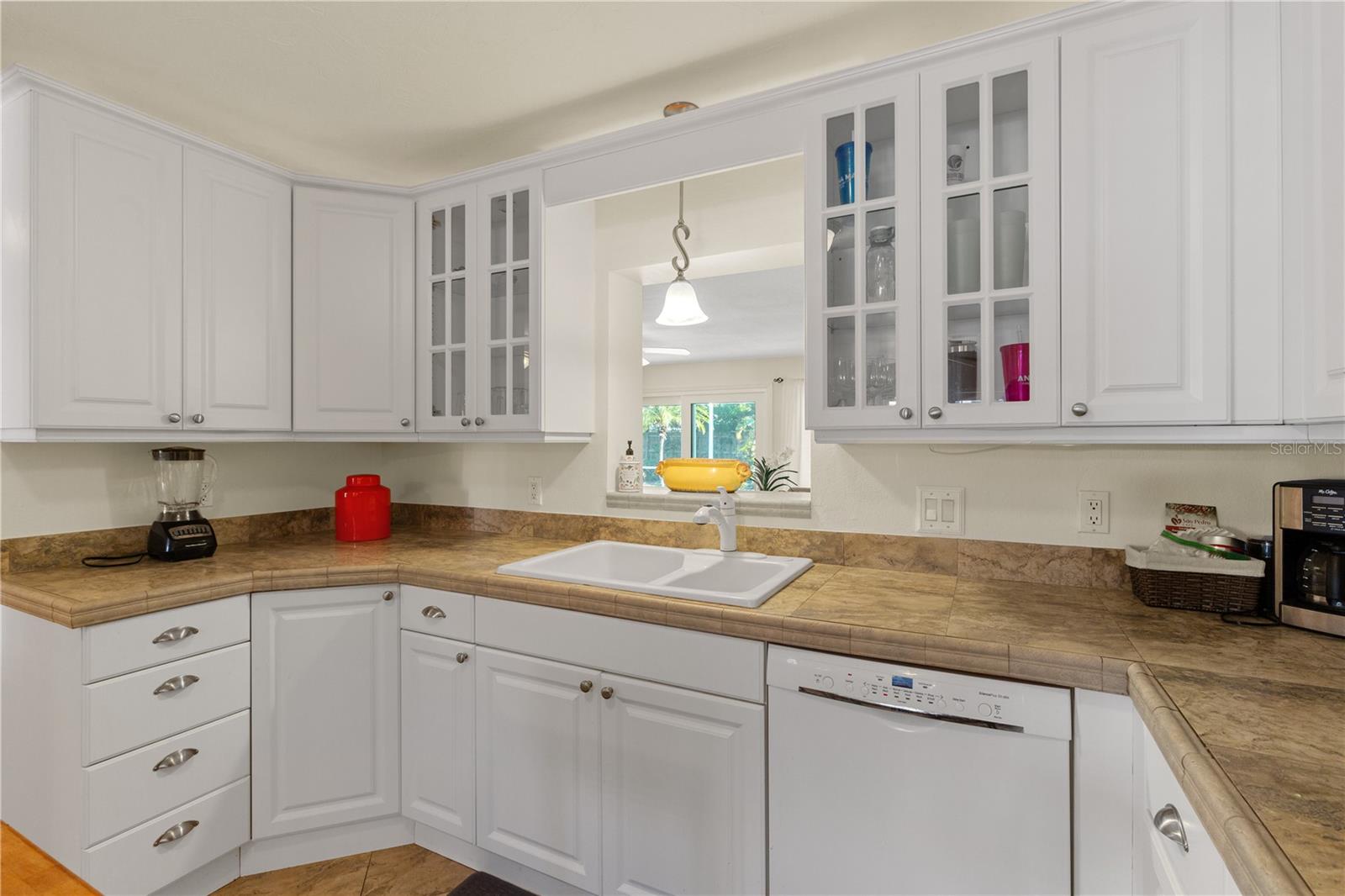 7860 HOLIDAY DR, SARASOTA, FL — photo 12