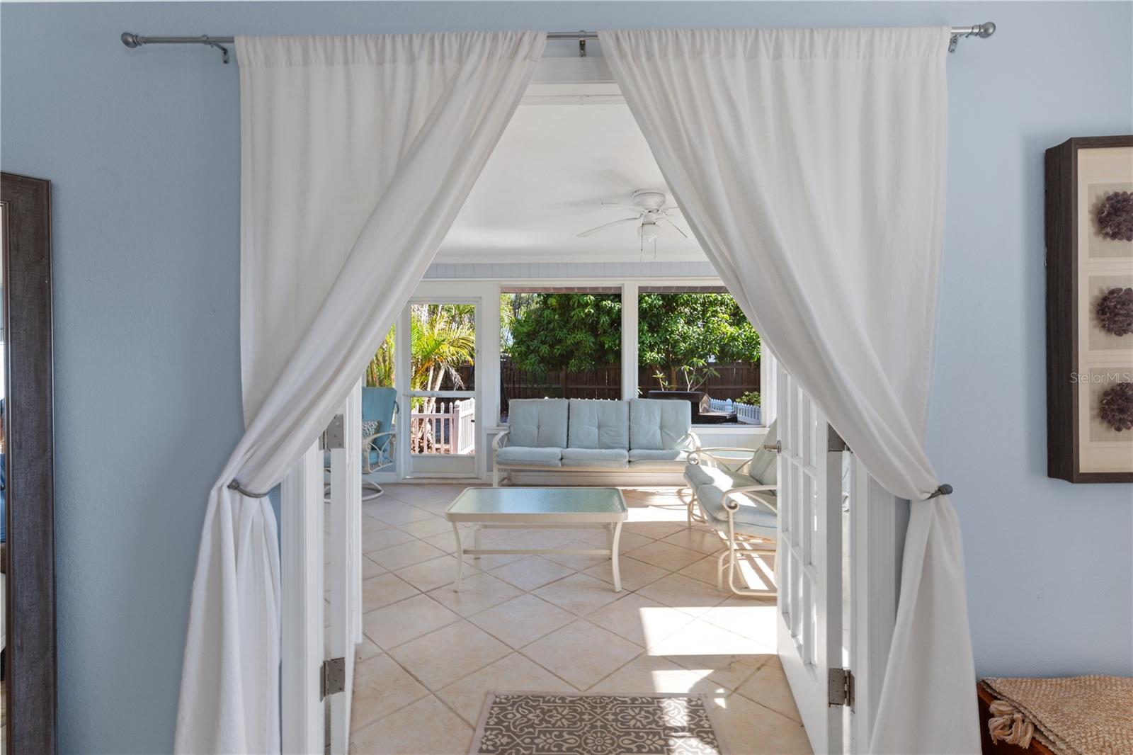 7860 HOLIDAY DR, SARASOTA, FL — photo 4