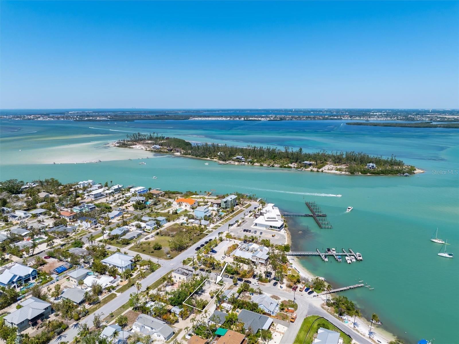 6981 LOIS AVE, LONGBOAT KEY, FL