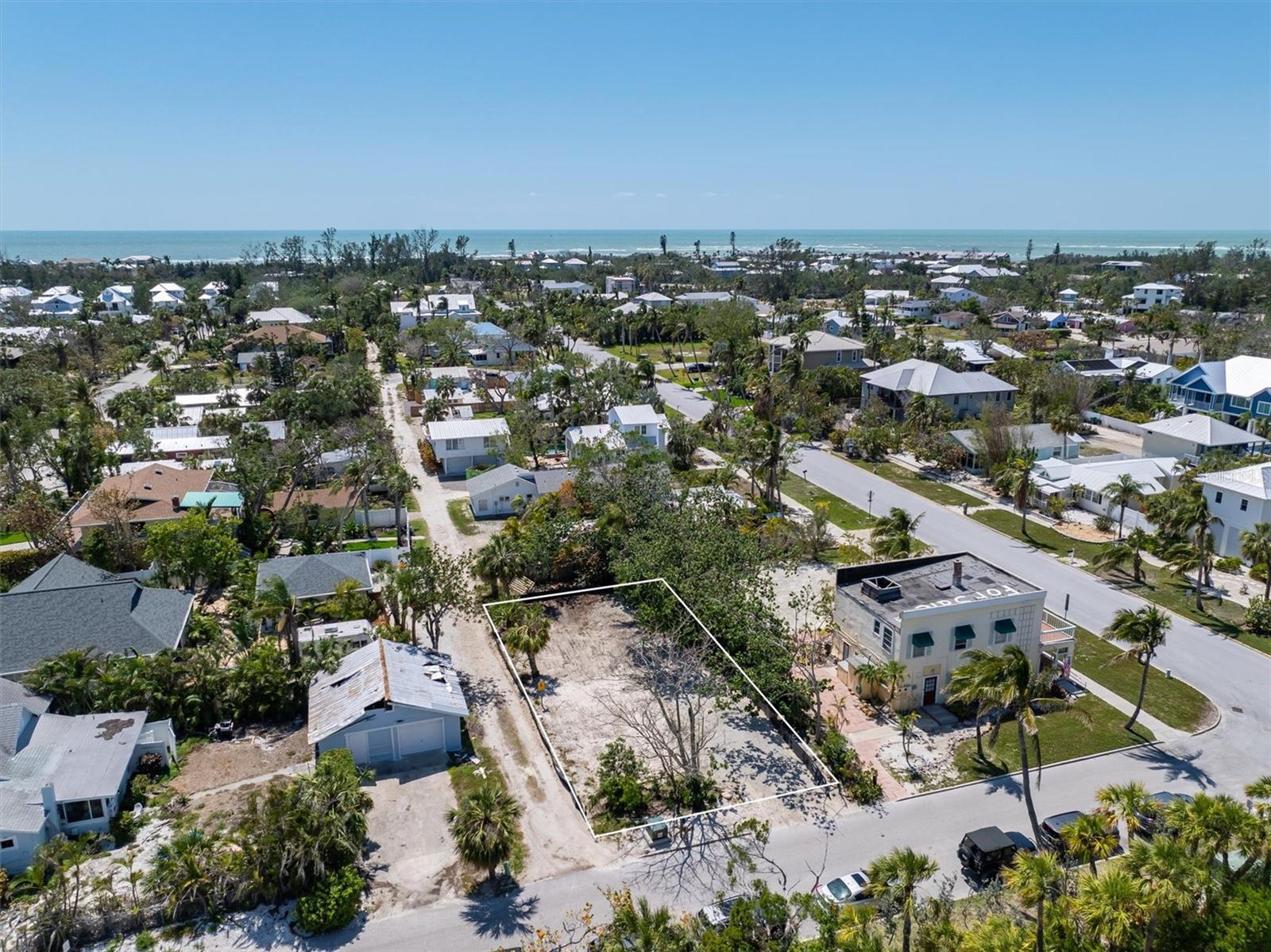 6981 LOIS AVE, LONGBOAT KEY, FL — photo 2