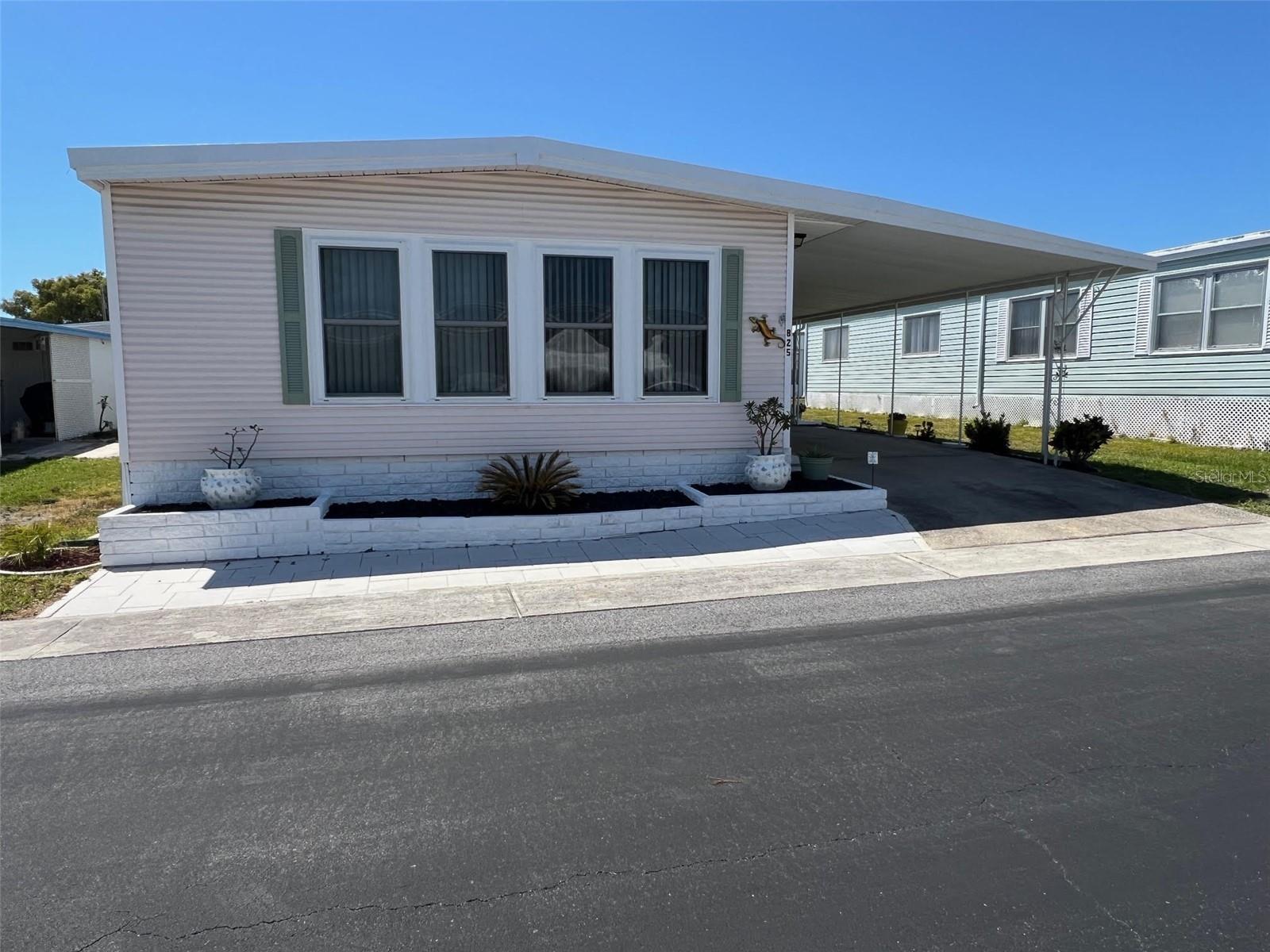 825 COCONUT PALM ST, LARGO, FL — photo 2