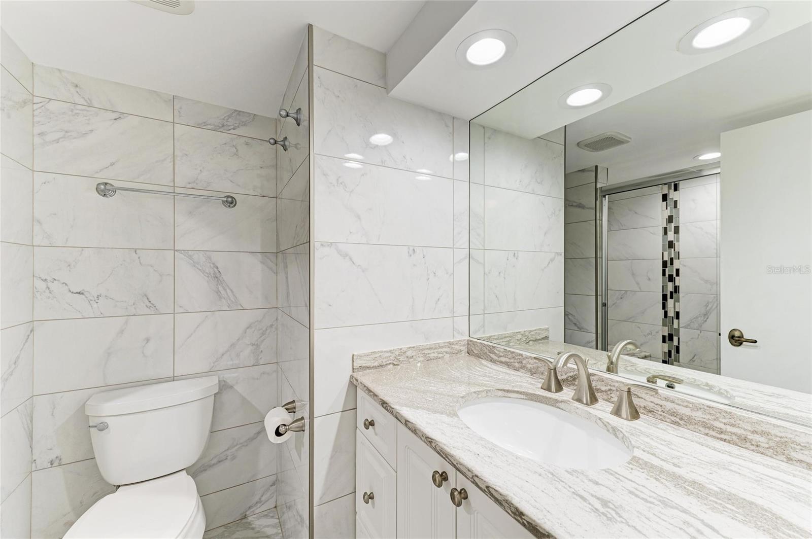 101 BENJAMIN FRANKLIN DR #46, SARASOTA, FL — photo 24
