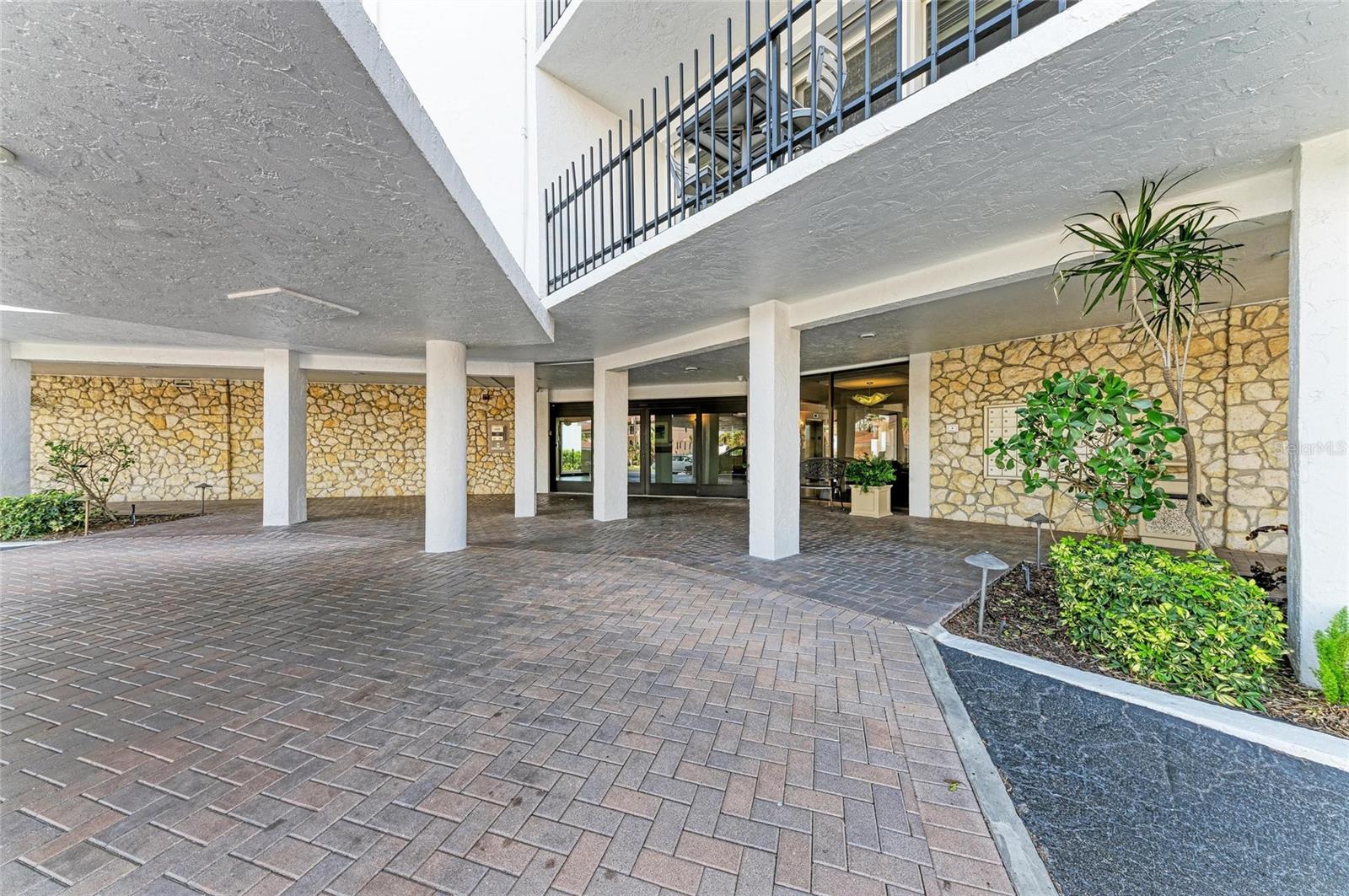 101 BENJAMIN FRANKLIN DR #46, SARASOTA, FL — photo 33