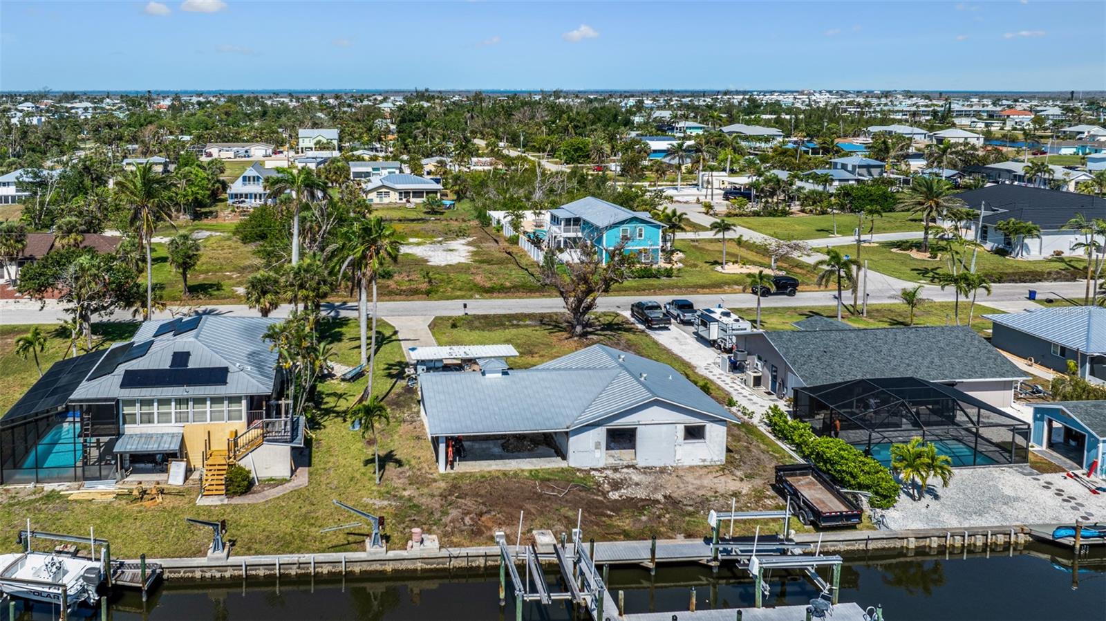 2560 BAYBREEZE ST, ST JAMES CITY, FL — photo 11