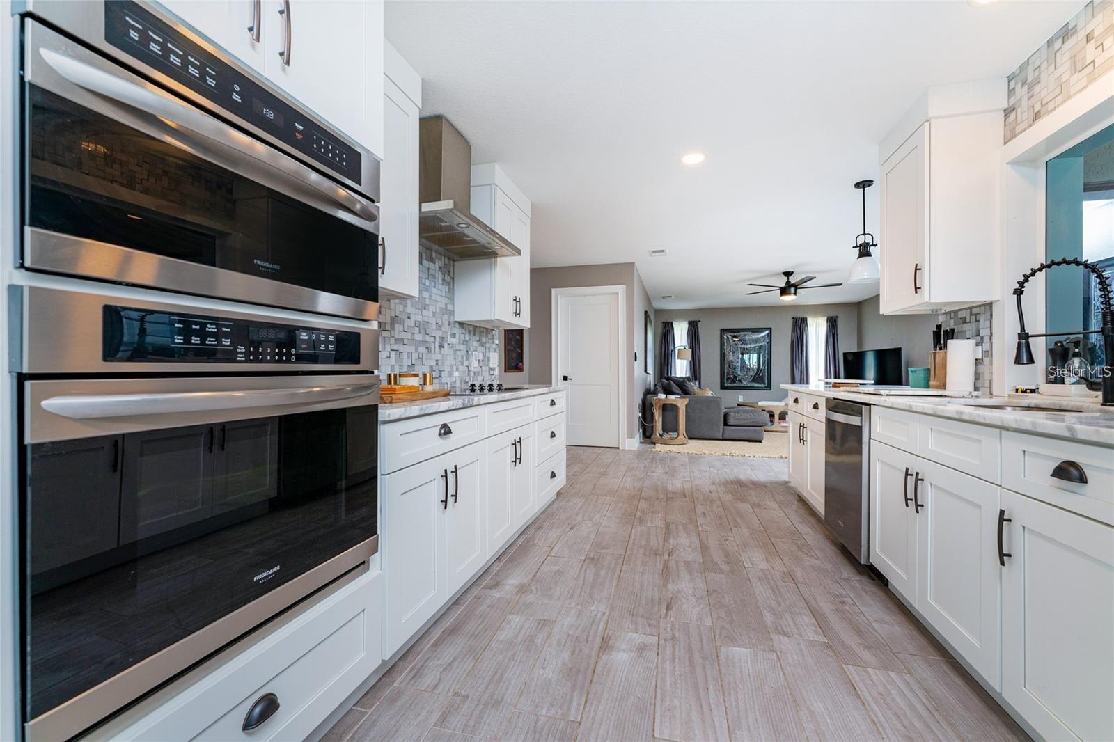 12420 MINOT AVE, PORT CHARLOTTE, FL — photo 10