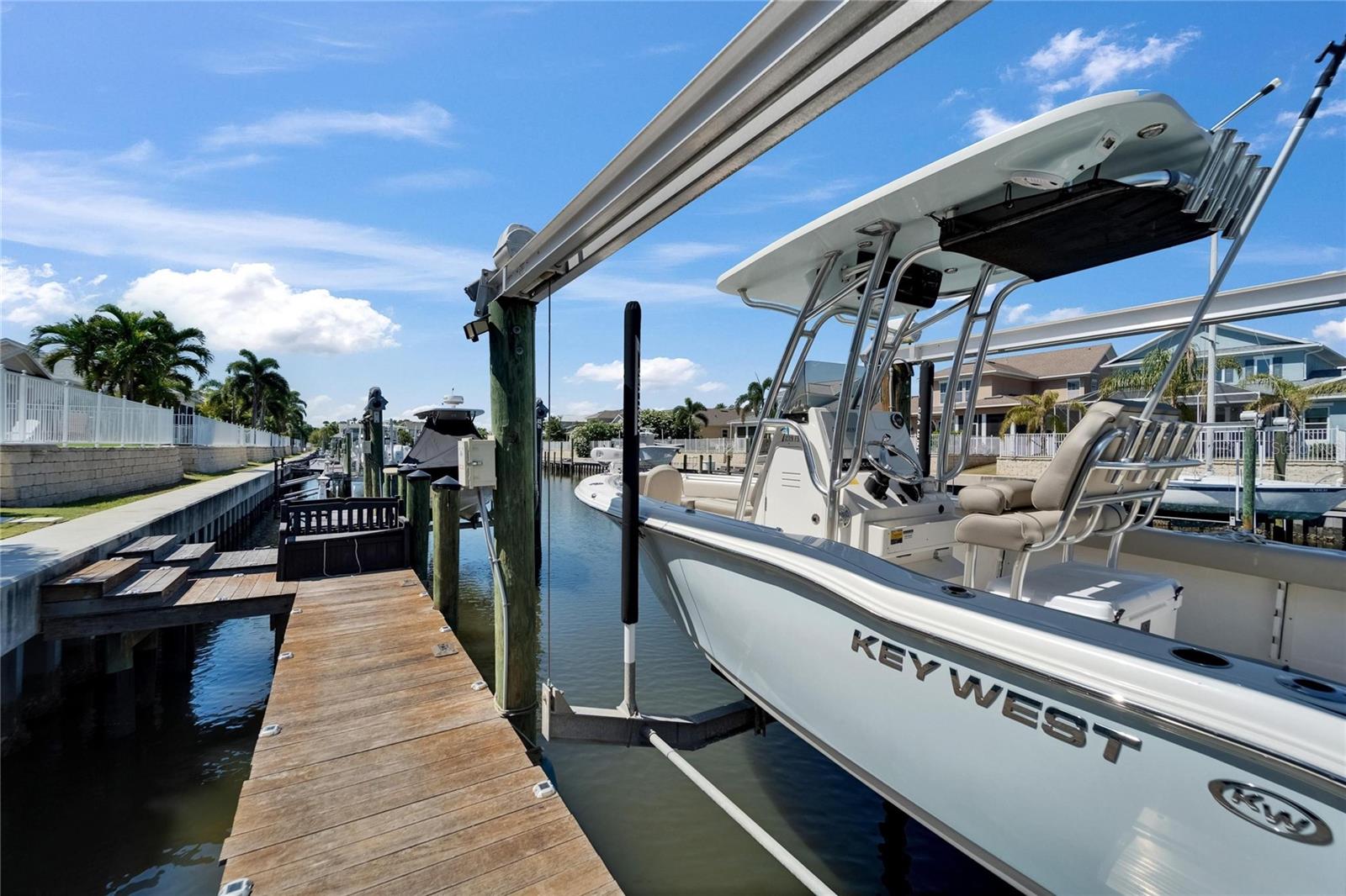 426 ISLEBAY DR, APOLLO BEACH, FL — photo 2