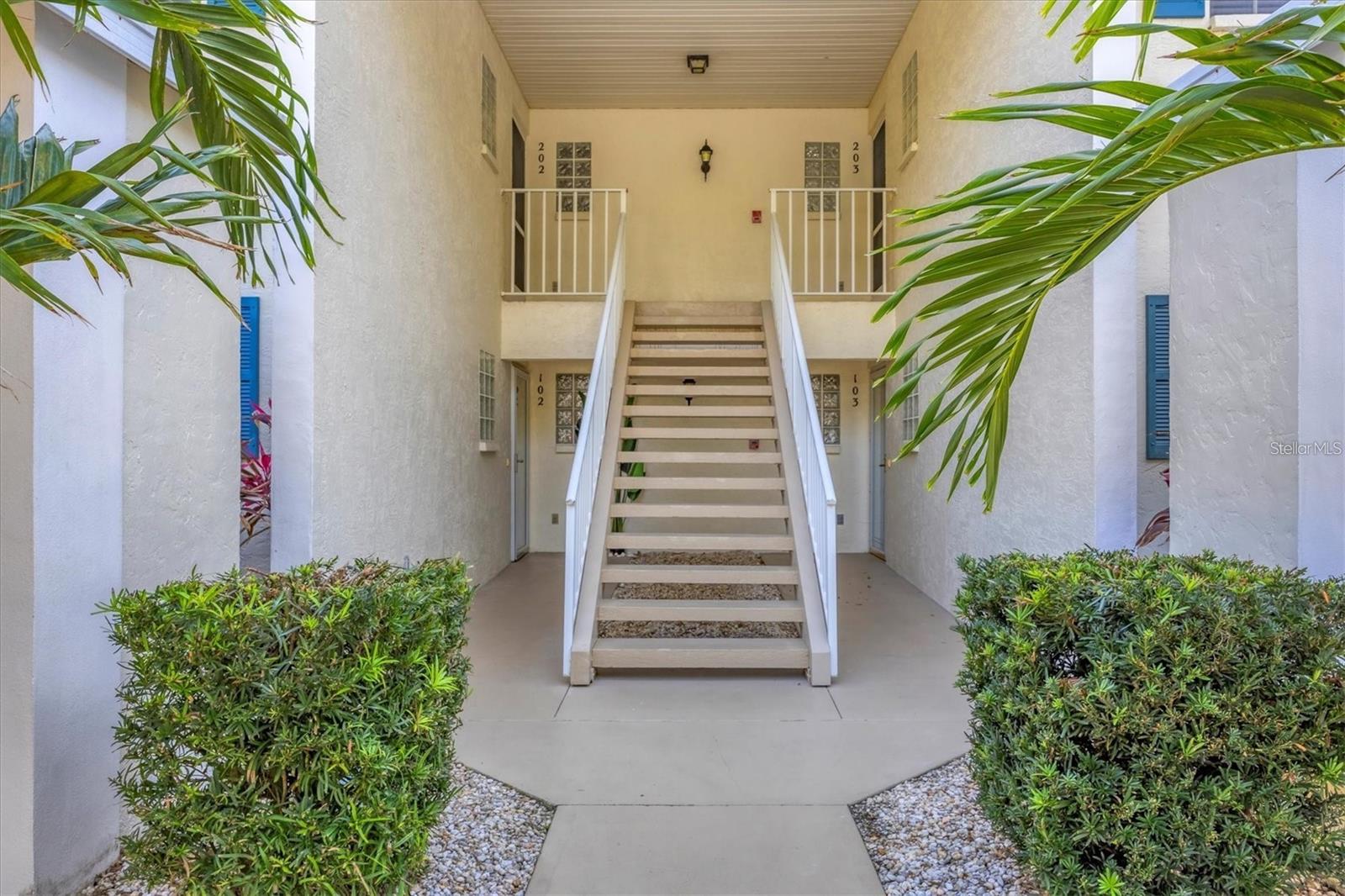 809 MONTROSE DR #203, VENICE, FL — photo 3