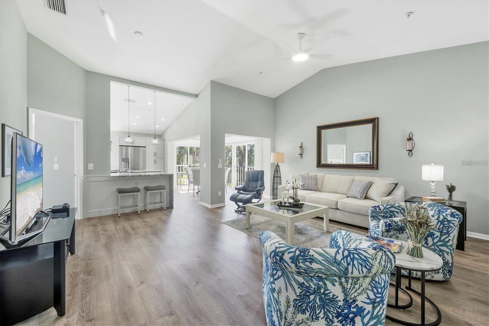 809 MONTROSE DR #203, VENICE, FL — photo 4