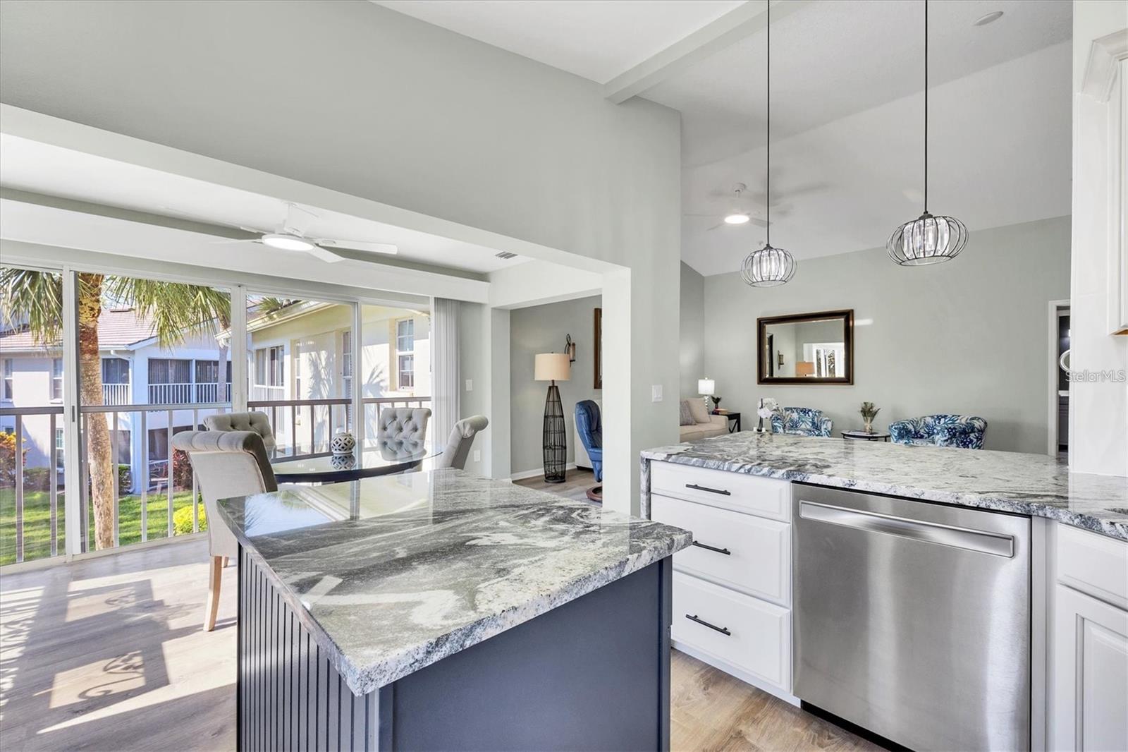809 MONTROSE DR #203, VENICE, FL — photo 10