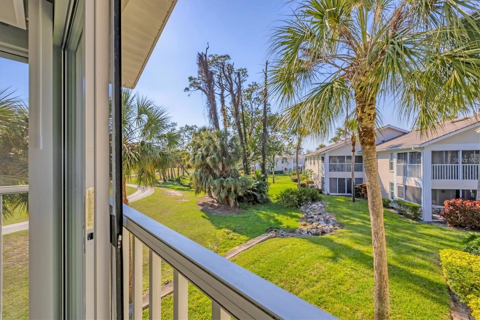 809 MONTROSE DR #203, VENICE, FL — photo 12