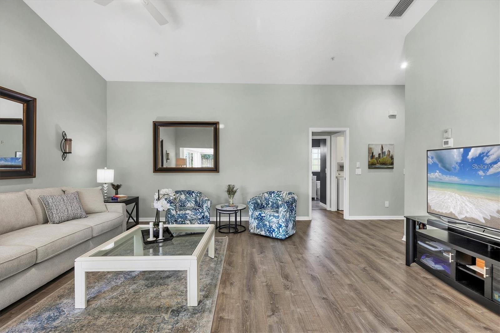 809 MONTROSE DR #203, VENICE, FL — photo 15