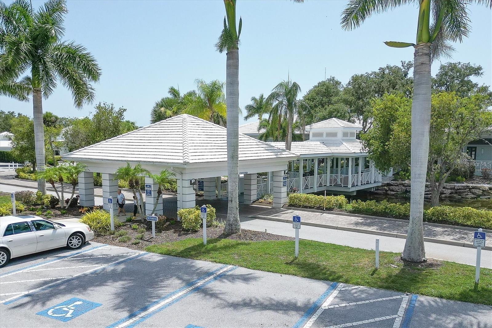 809 MONTROSE DR #203, VENICE, FL — photo 28