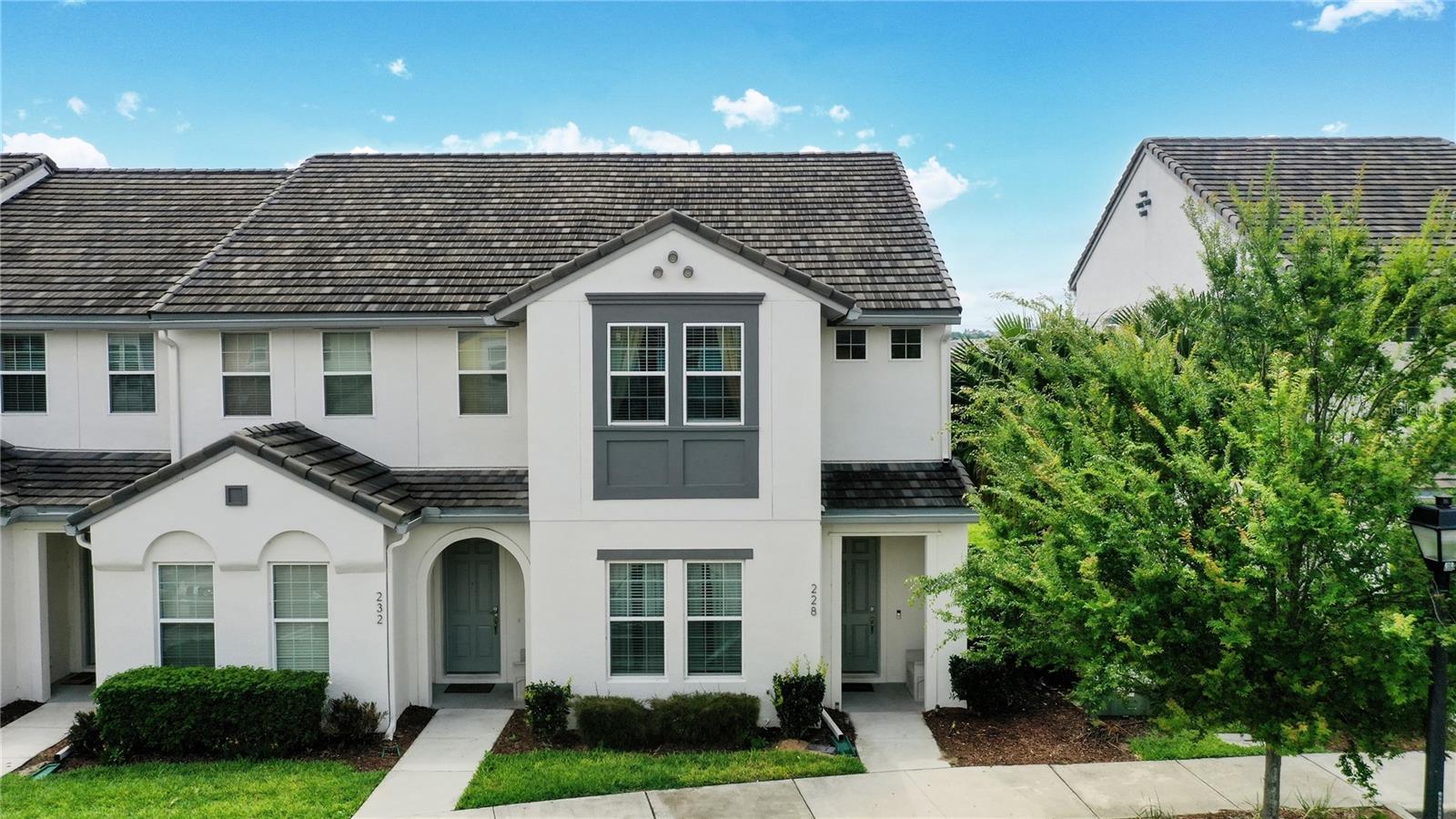 228 CAPTIVA DR, DAVENPORT, FL — photo 2