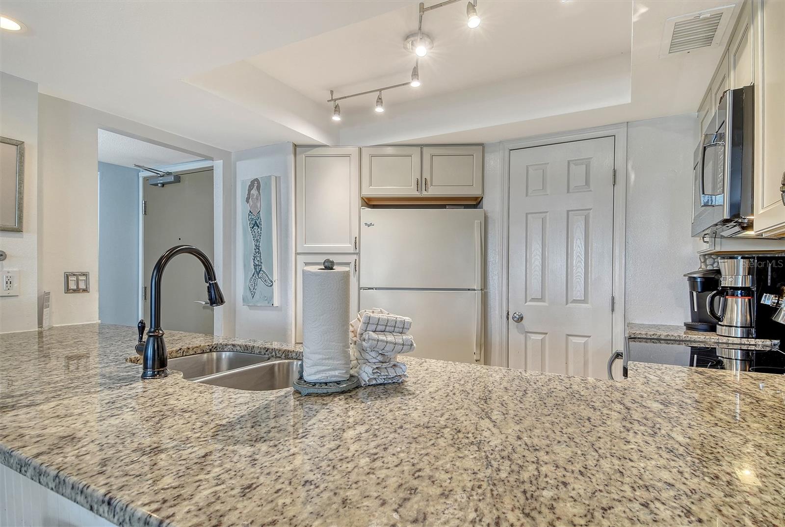 5920 MIDNIGHT PASS RD #406, SARASOTA, FL — photo 23