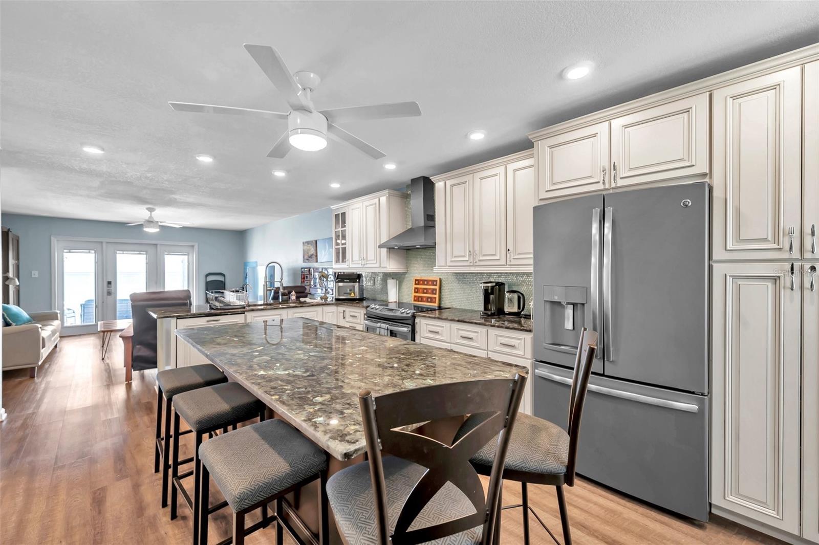 4768 COQUINA KEY DR SE, ST PETERSBURG, FL — photo 5