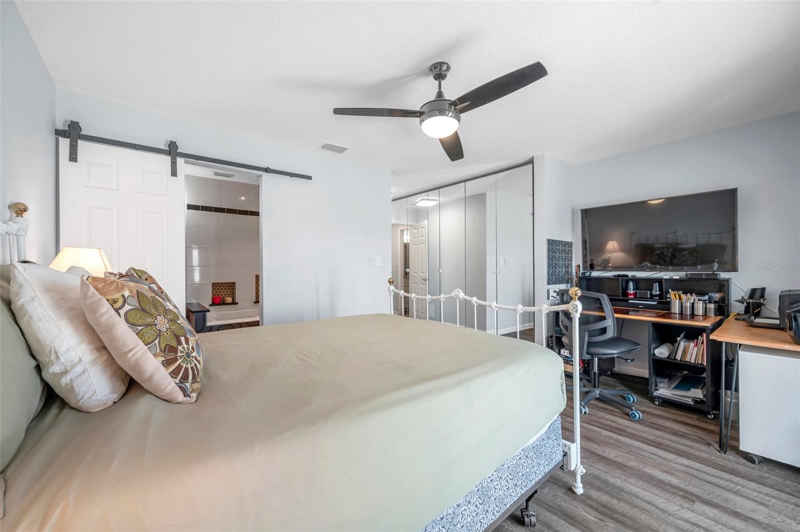 4768 COQUINA KEY DR SE, ST PETERSBURG, FL — photo 41