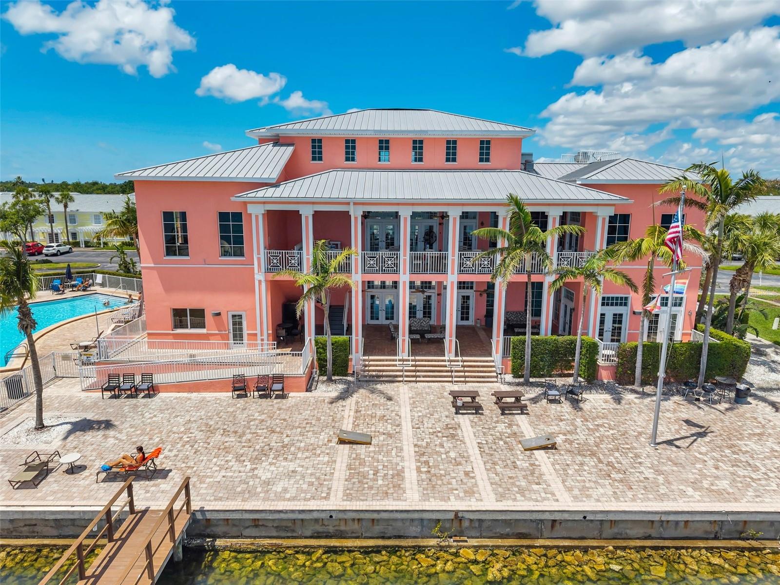 4768 COQUINA KEY DR SE, ST PETERSBURG, FL — photo 93