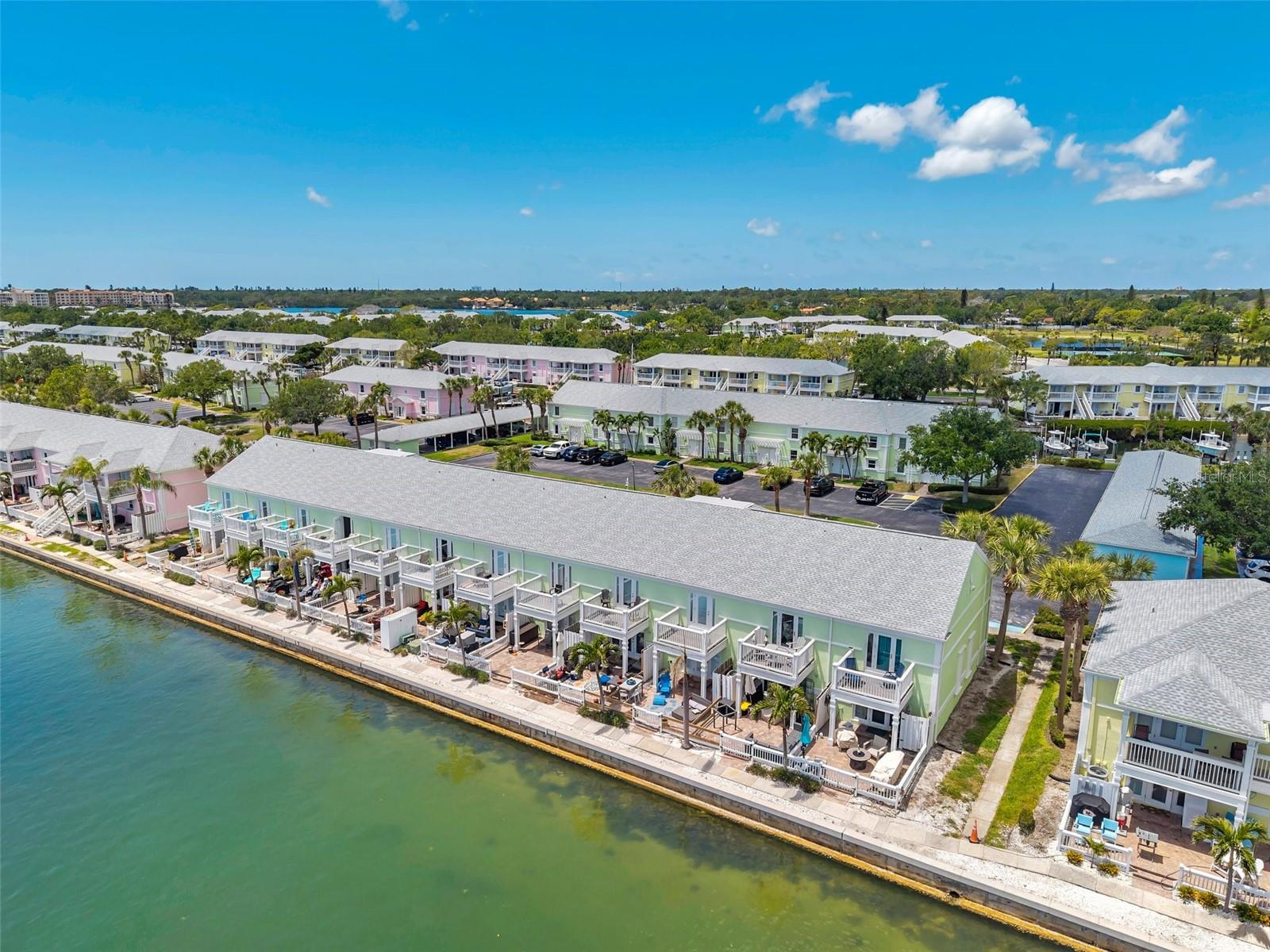 4768 COQUINA KEY DR SE, ST PETERSBURG, FL — photo 105
