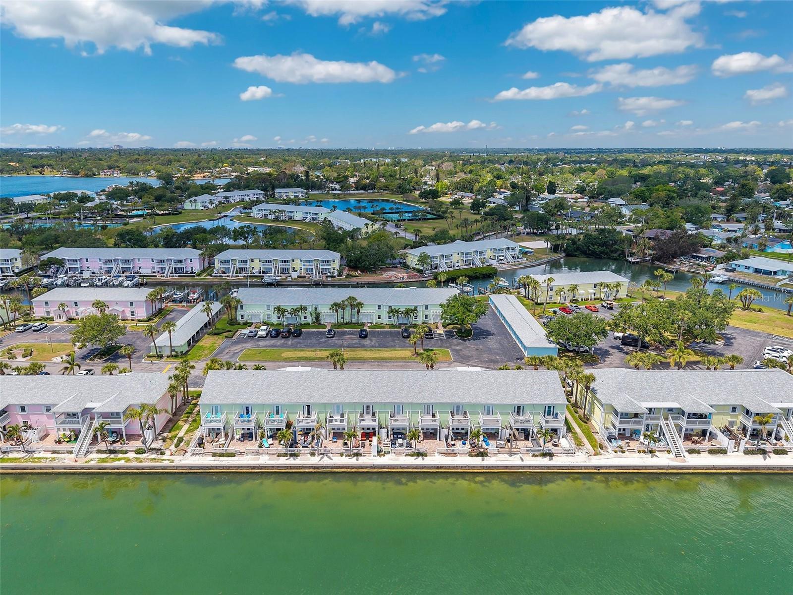 4768 COQUINA KEY DR SE, ST PETERSBURG, FL — photo 123