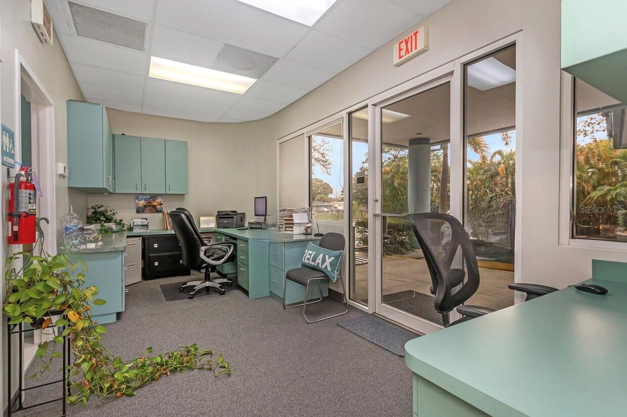 7641 66TH ST N, PINELLAS PARK, FL — photo 14