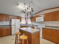 37945 MONTICELLO ST — photo 22