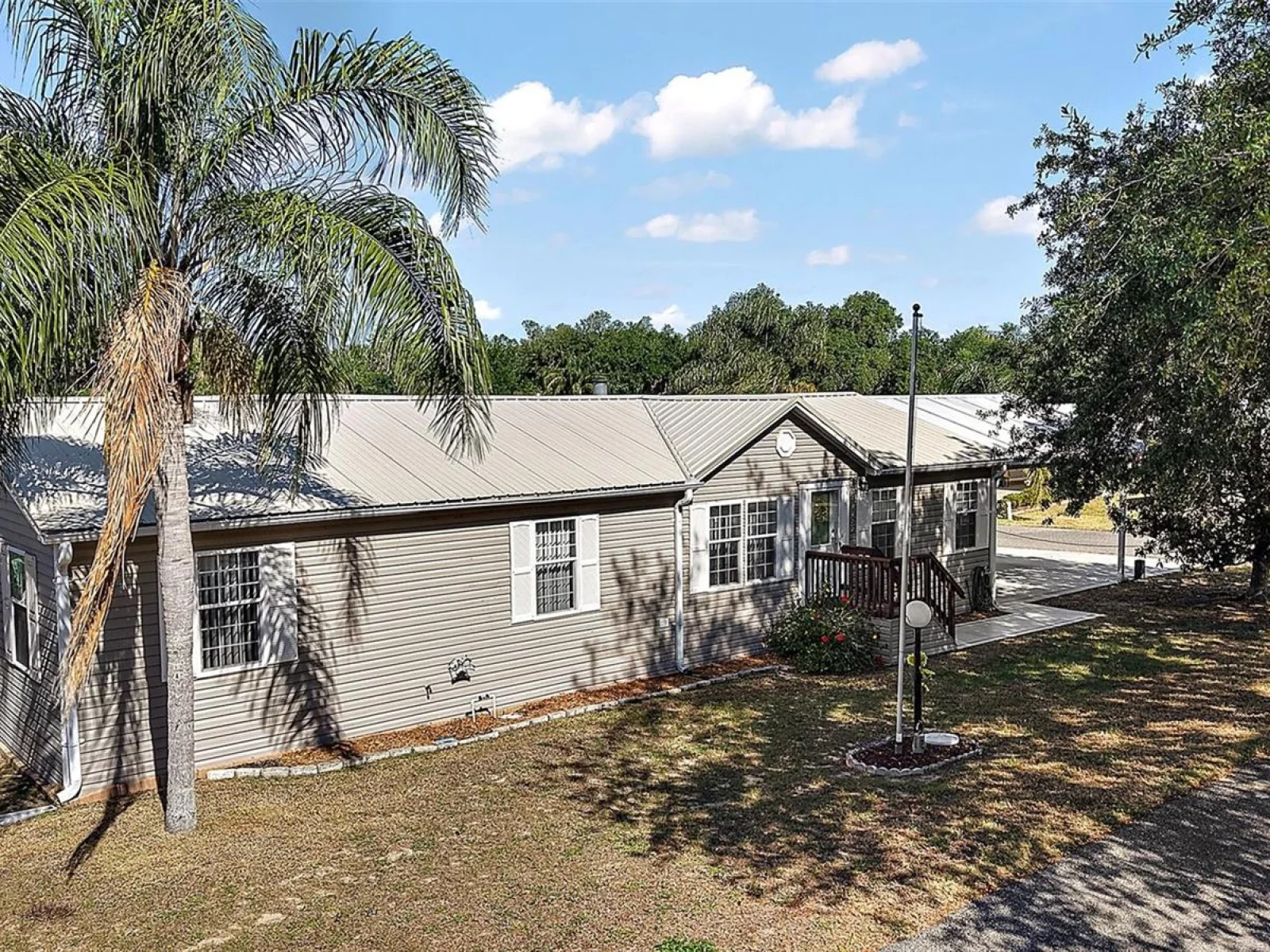 37945 MONTICELLO ST, LEESBURG, FL — photo 3