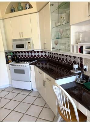8974 GREY OAKS AVE, SARASOTA, FL — photo 3
