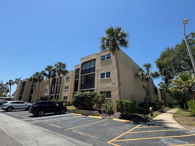 11485 OAKHURST RD #319, LARGO, FL