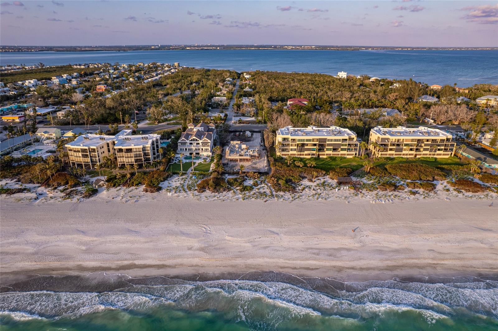 560 GULF BAY RD, LONGBOAT KEY, FL — photo 22