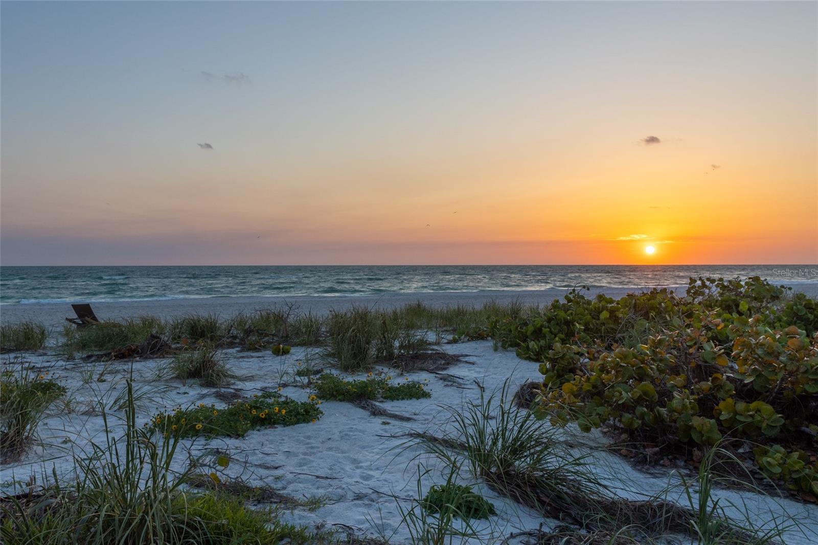560 GULF BAY RD, LONGBOAT KEY, FL — photo 34