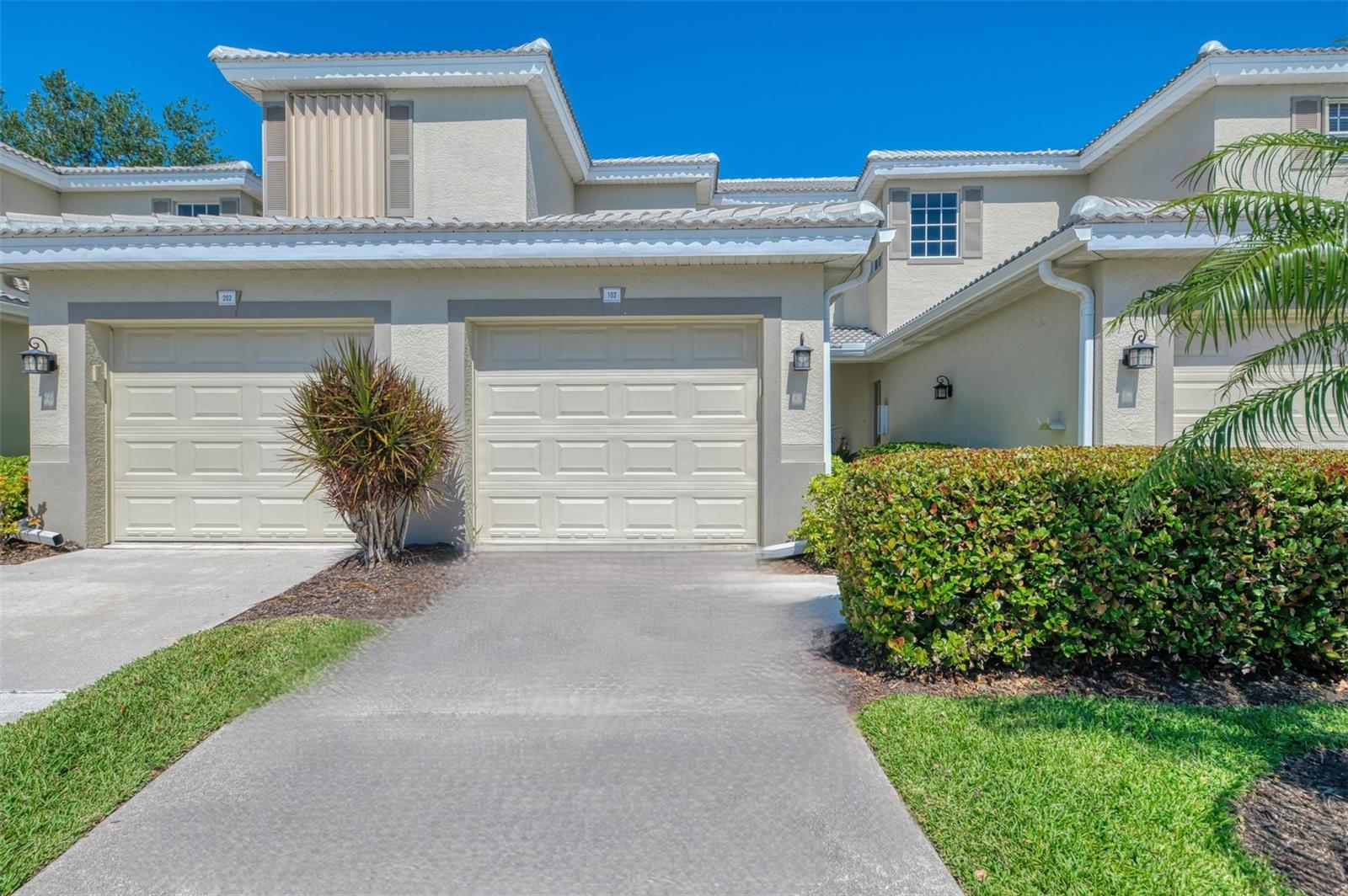 3433 GRAND VISTA CT #102, PORT CHARLOTTE, FL