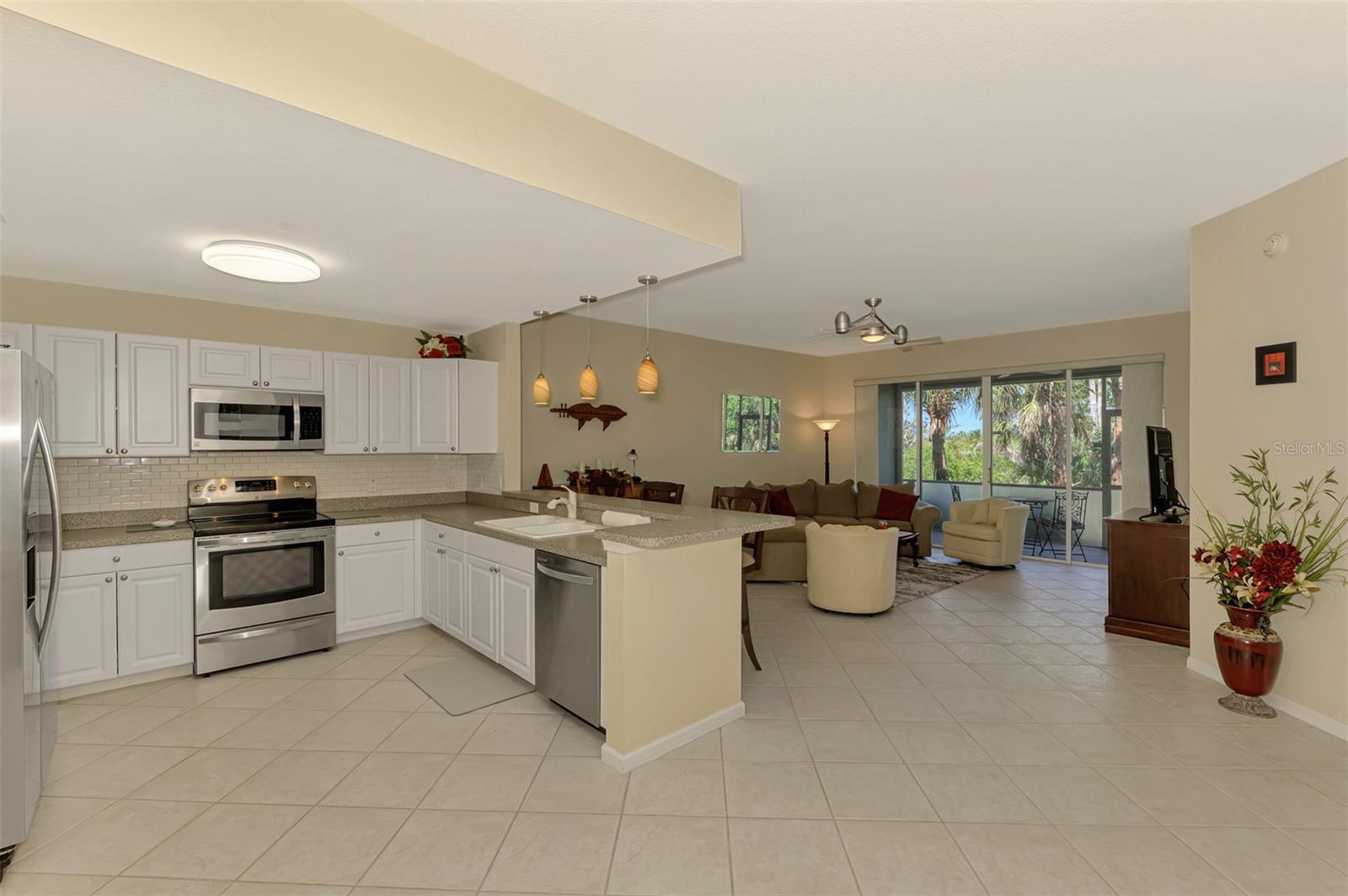 3433 GRAND VISTA CT #102, PORT CHARLOTTE, FL — photo 6