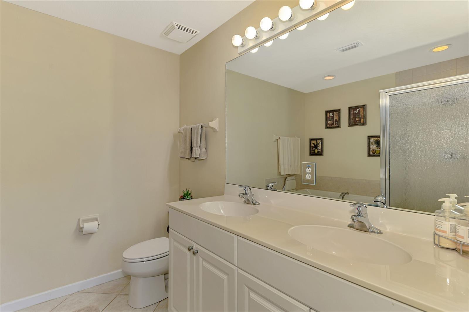 3433 GRAND VISTA CT #102, PORT CHARLOTTE, FL — photo 26