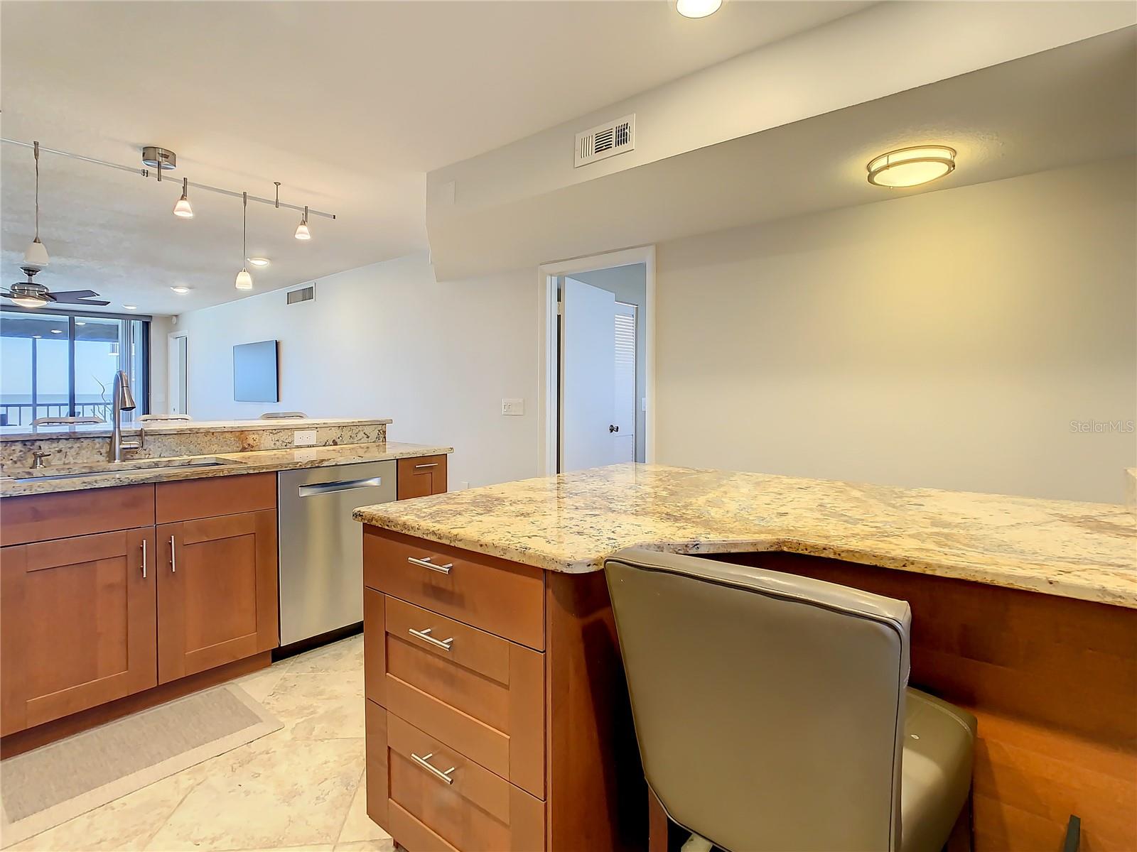 18304 GULF BLVD #516, REDINGTON SHORES, FL — photo 24
