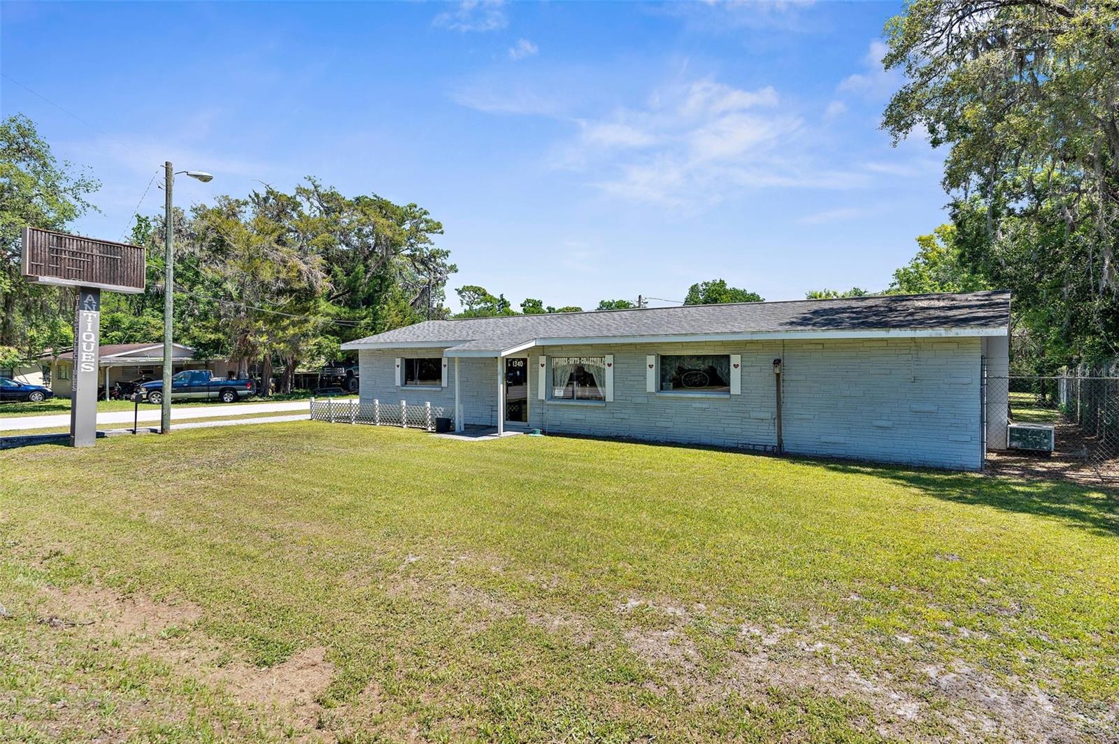 1340 HOWELL AVE, BROOKSVILLE, FL — photo 3