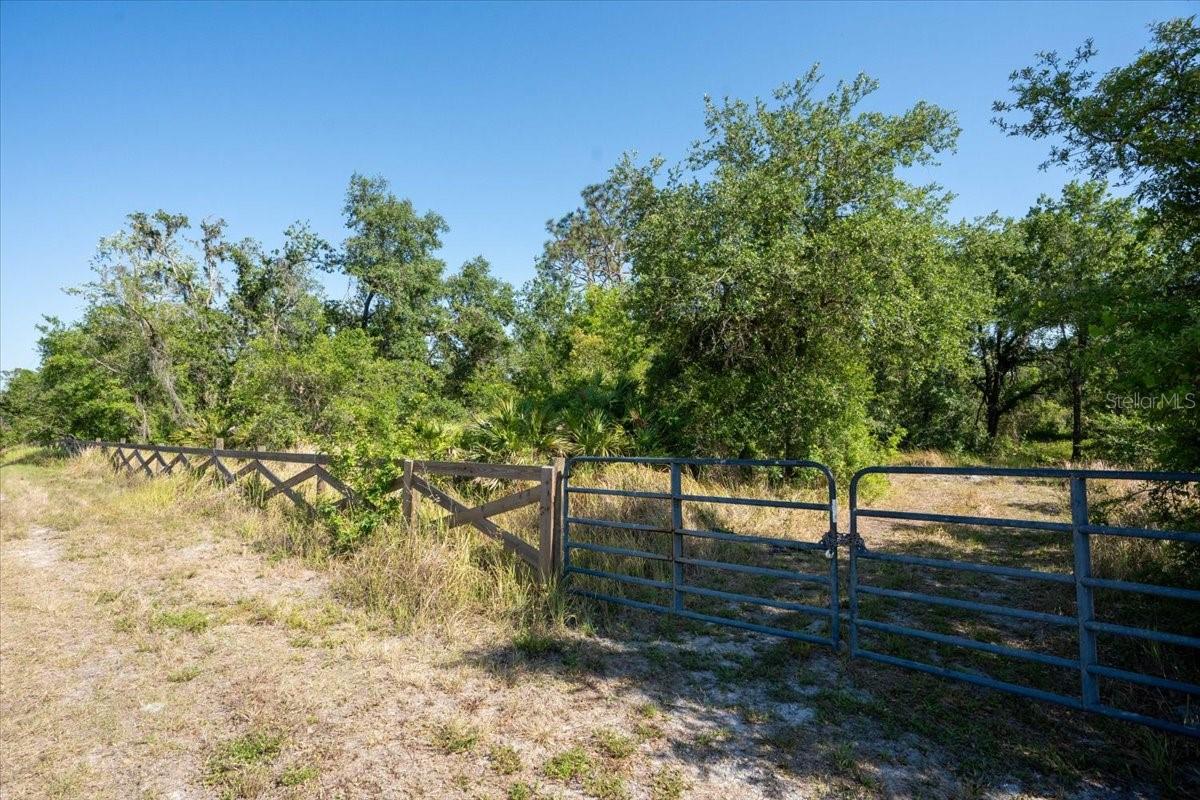 24820 49TH AVE E, MYAKKA CITY, FL — photo 18
