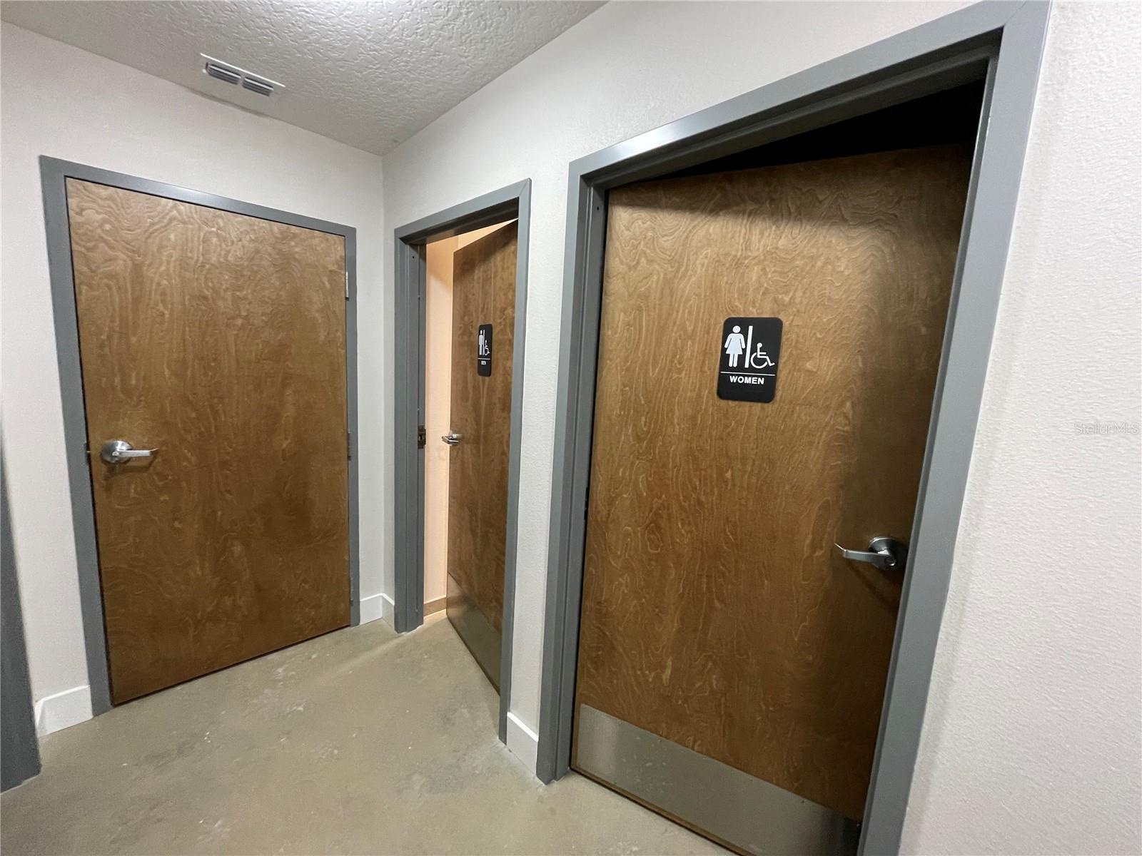24 E MAGNOLIA AVE #5, EUSTIS, FL — photo 41