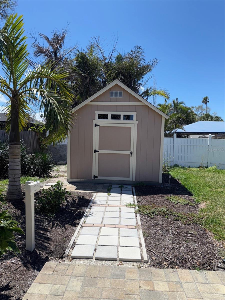 833 LANTANA AVE, CLEARWATER BEACH, FL — photo 8