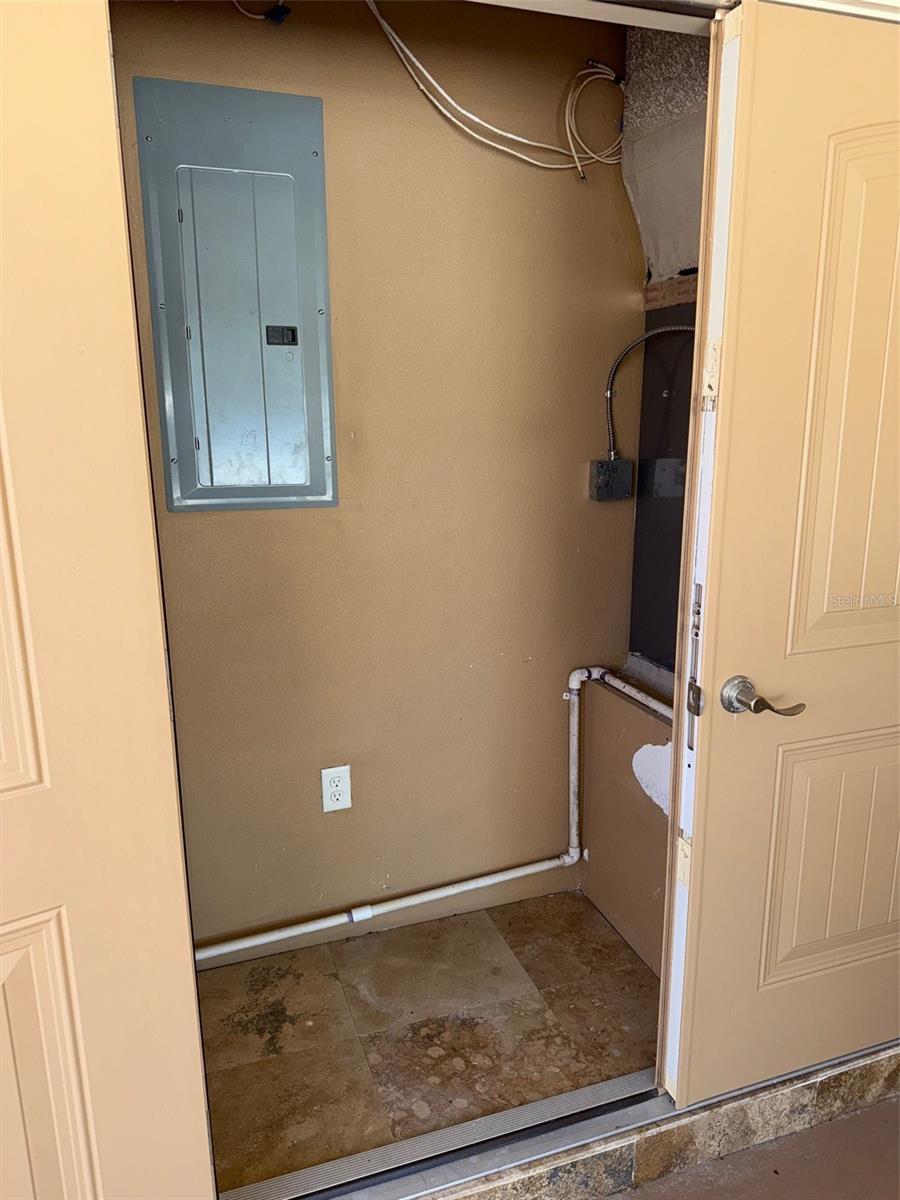 833 LANTANA AVE, CLEARWATER BEACH, FL — photo 14