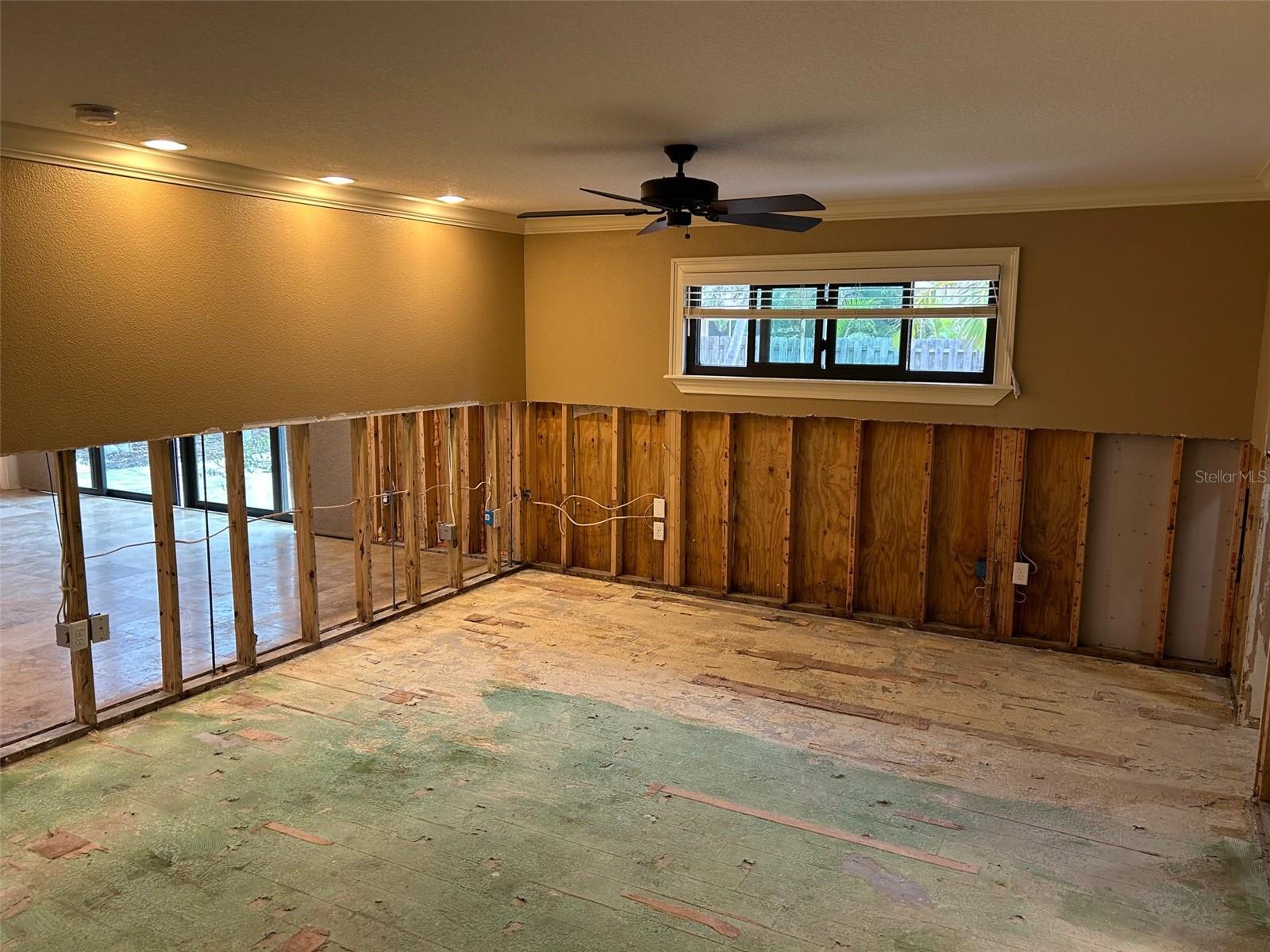 833 LANTANA AVE, CLEARWATER BEACH, FL — photo 22