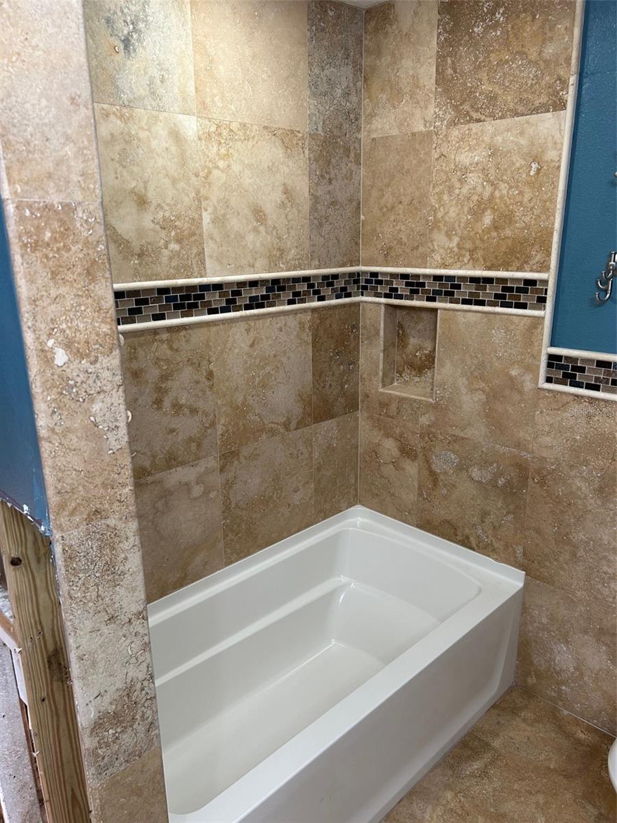 833 LANTANA AVE, CLEARWATER BEACH, FL — photo 34