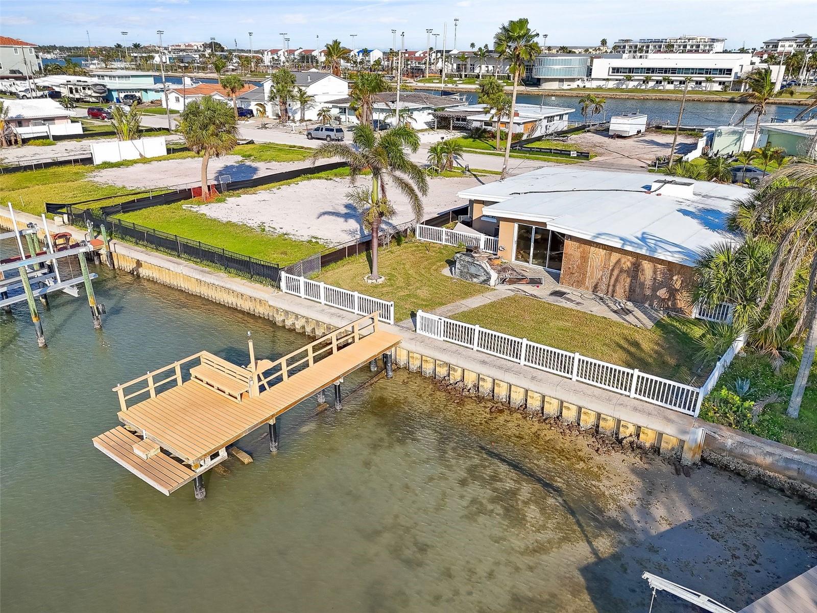 15305 HARBOR DR, MADEIRA BEACH, FL — photo 9