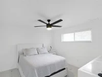 945 BAL HARBOR BLVD — photo 47